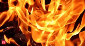 Karol Bagh Fire News : Fire at Karol Bagh shoe market, 39 fire tenders rushed
