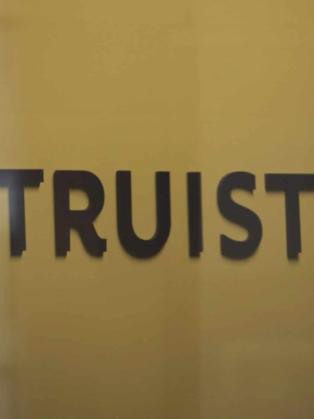 Truist Financial Corp cuts Western Asset Municipal Partners Fund Inc.