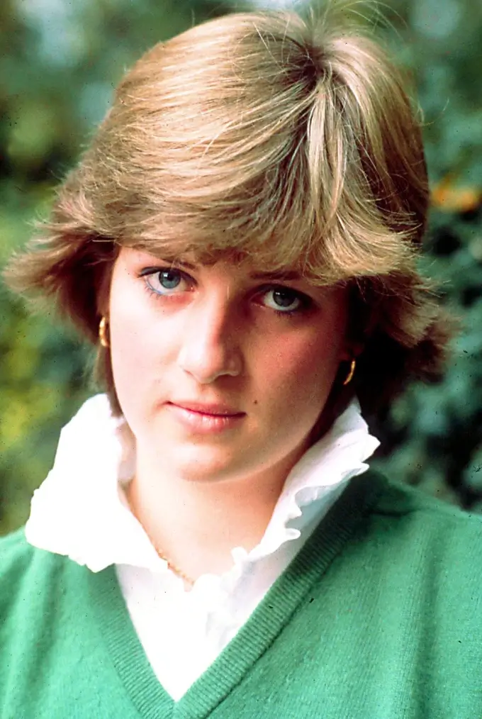 Friend Says If Princess Diana Were Still Alive, Harry And William Would Not Have Split 25 Years After Her Death.