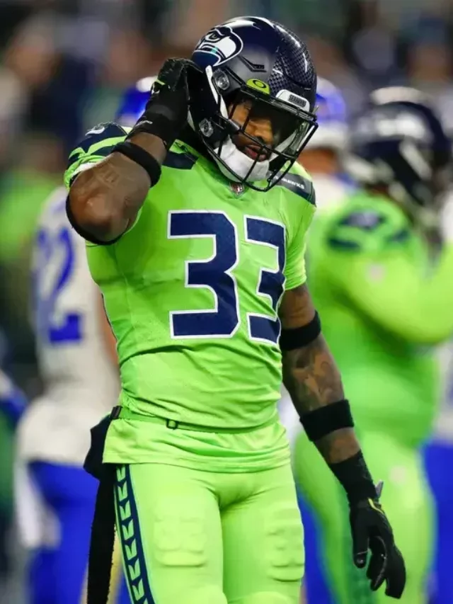 ‘Serious’ Knee Injury Suffered By Seattle Seahawks Safety Jamal Adams